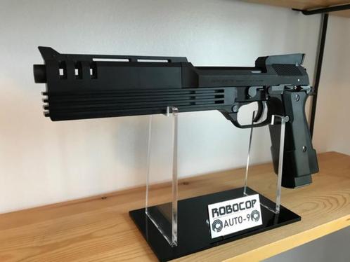 Réplique d'hélice à l'échelle 1/1 du pistolet NECA Robocop A, Collections, Cinéma & Télévision, Comme neuf, Film, Enlèvement