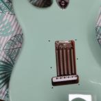 STRATOCASTER VINTERA 70 + Fender koffer, Ophalen, Nieuw, Solid body, Fender