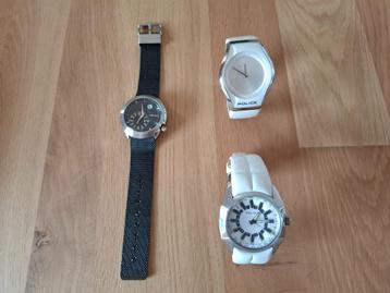 3 horloges Police  beschikbaar voor biedingen