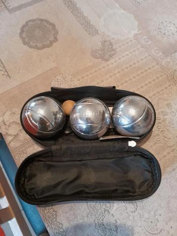 Set petanque ballen te koop  beschikbaar voor biedingen