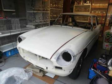 mgb gt à finir de restaurer !!!!! beschikbaar voor biedingen