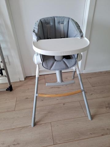 Eetstoel béaba beschikbaar voor biedingen