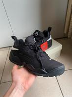 Supreme/Nike SB Darwin Low zwart 45, Kleding | Heren, Schoenen, Nieuw, Sneakers, Ophalen of Verzenden, Supreme
