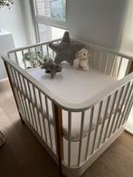 Uitzonderlijk mooie box met lade! + matras., Kinderen en Baby's, Babyparken, Ophalen, Zo goed als nieuw, Lade