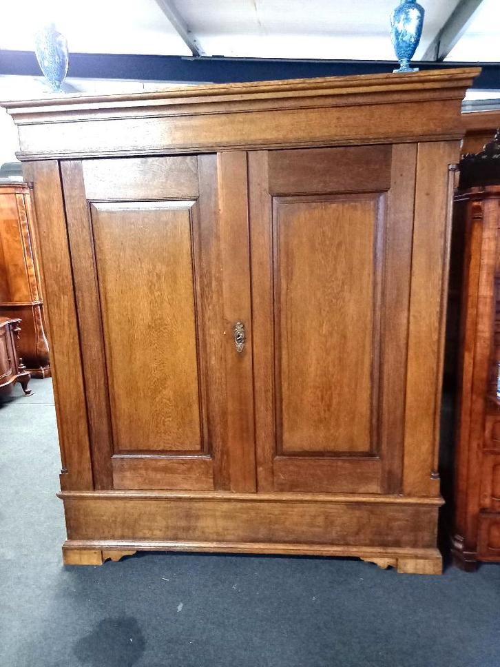 Wegens vernieuwen vloeren div. antiek te koop, Antiek en Kunst, Antiek | Meubels | Kasten, Ophalen