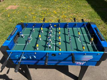 Voetbaltafel beschikbaar voor biedingen