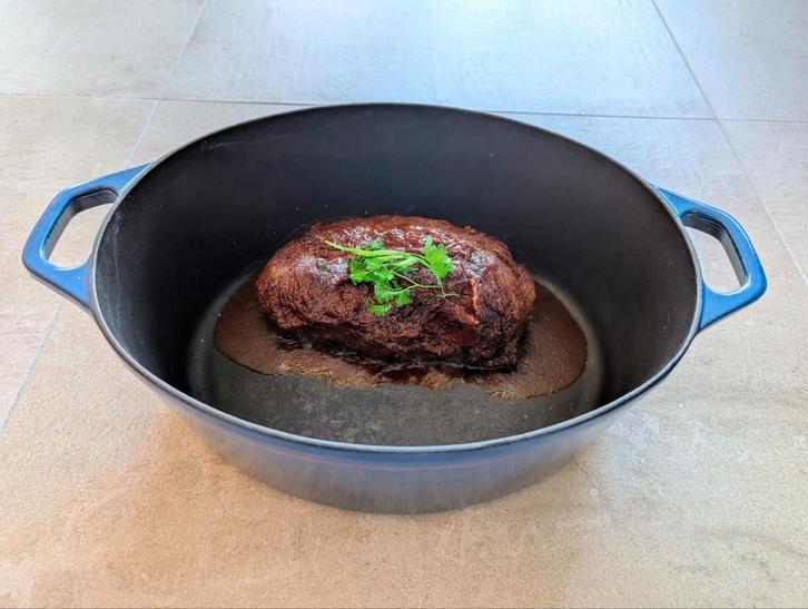 Ovale ovenschaal van geëmailleerd gietijzer diameter 33cm, Huis en Inrichting, Keuken | Potten en Pannen, Gebruikt, Gietijzer