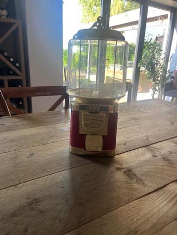 Vintage Kauwgomballen machine  beschikbaar voor biedingen