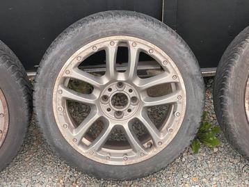 Mooie fiat velgen met banden goede staat beschikbaar voor biedingen