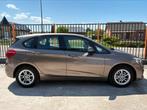 BMW 216Da BOÎTE AUTOMATIQUE 2018 PRÊTE À IMMATRICULÉ CARPASS, Auto's, BMW, Automaat, Electronic Stability Program (ESP), Beige