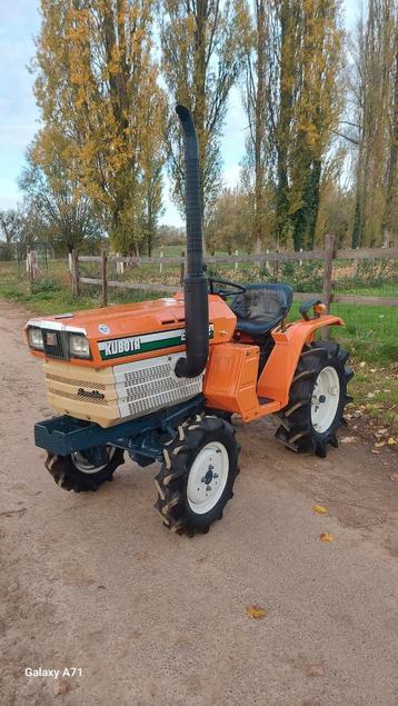 Minitractor kubota 18pk 4x4 topper beschikbaar voor biedingen