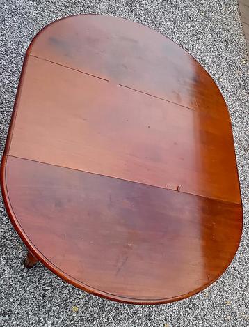 TABLE EN BOIS MASSIF EXTENSIBLE (l)113-150-180cm x 99 x 74 beschikbaar voor biedingen