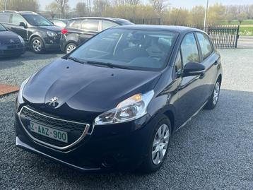 PEUGEOT 208 1.2L BENZINE. 2014. 87700 KM.  4500 EURO beschikbaar voor biedingen