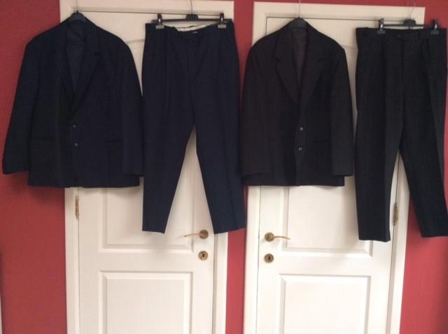 Te koop 2 heren kostuums maat 48, Kleding | Heren, Kostuums en vesten, Zo goed als nieuw, Maat 48/50 (M), Overige kleuren, Ophalen of Verzenden
