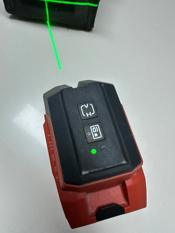 Hilti groene laser type PM2-LG nieuwstaat !, Bricolage & Construction, Instruments de mesure, Comme neuf, Enlèvement ou Envoi