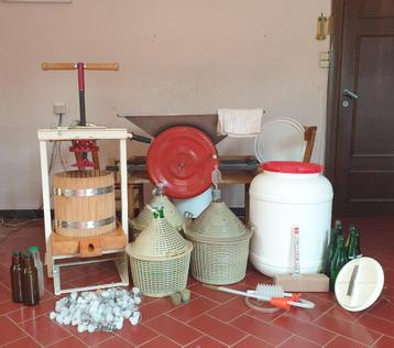 Appelpers, versnipperaar + complete uitrusting voor cider/sa beschikbaar voor biedingen