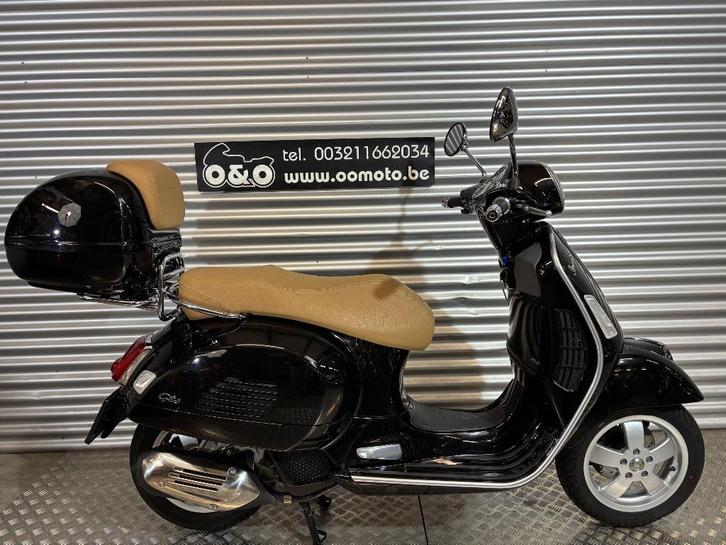 COMME NEUF! Vespa GTS125 ABS 11KW + Garantie + Entretien!, Motos, Motos | Piaggio, Entreprise, Scooter, jusqu'à 11 kW, 1 cylindre