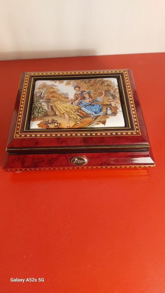 Juwelen opbergdoos., Handtassen en Accessoires, Beautycases, Zo goed als nieuw, Softcase, Ophalen of Verzenden