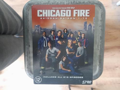 Chicago Fire seizoen 1-10, CD & DVD, DVD | TV & Séries télévisées, Drame, Coffret, À partir de 12 ans, Envoi