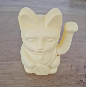 Lucky cat yellow - Maneki Neko by Donkey