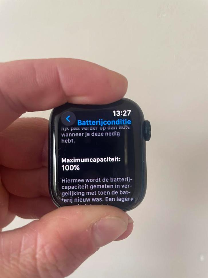 Apple Watch Series 7 41 mm Zwart 100% batterijcapaciteit, Handtassen en Accessoires, Smartwatches, Zo goed als nieuw, iOS, Zwart