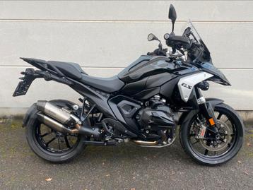 BMW R1300GS Triple Black Akrapovic  beschikbaar voor biedingen