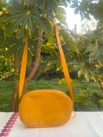 Vintage Céline, Handtassen en Accessoires, Tassen | Damestassen, Ophalen, Gebruikt, Geel, Handtas