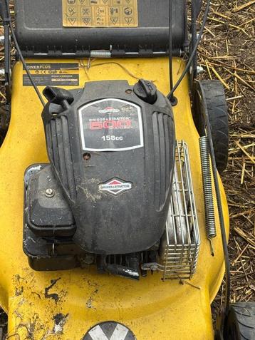 Grasmaaier zelftrekker benzine beschikbaar voor biedingen