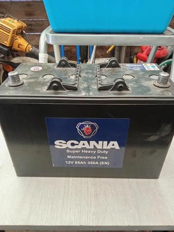 Onderhoudsvrije batterij 12v 85Ah 350A. In perfecte staat