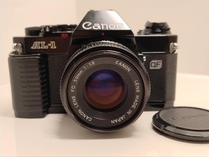 Zeldzame Zwarte Canon AL1 Camera met een Canon 50mm Lens, Audio, Tv en Foto, Fotocamera's Analoog, Zo goed als nieuw, Canon, Ophalen of Verzenden