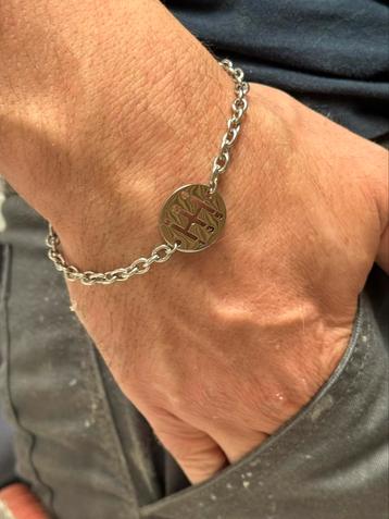  Un cadeau plein de caractère pour la fête des pères  beschikbaar voor biedingen