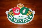 Vintage De Koninck Sticker / Groot Formaat / 55cm x 43cm, Collections, Marques de bière, Panneau, Plaque ou Plaquette publicitaire