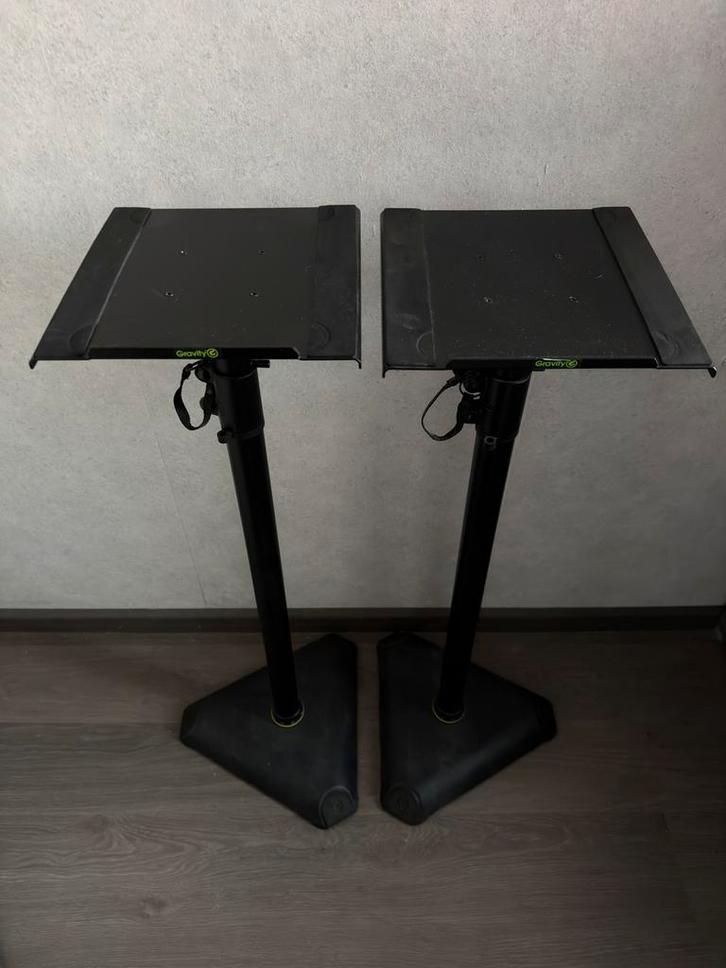 Gravity SP 3202 Studiomonitor Stand x2, Muziek en Instrumenten, Standaarden, Zo goed als nieuw, Muziekstandaard, Speaker, Ophalen of Verzenden