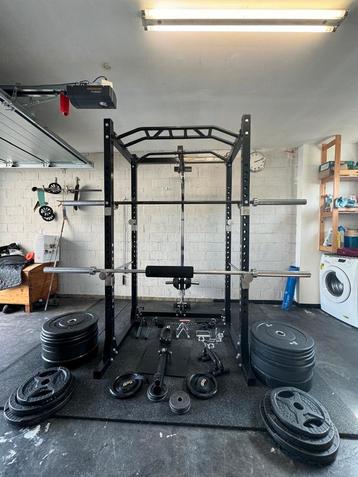 Home gym rack + gewichten + accessoires  beschikbaar voor biedingen