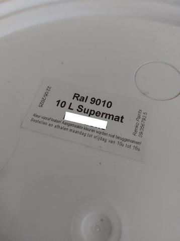 20 liter RAL 9010 muur/plafondverf beschikbaar voor biedingen