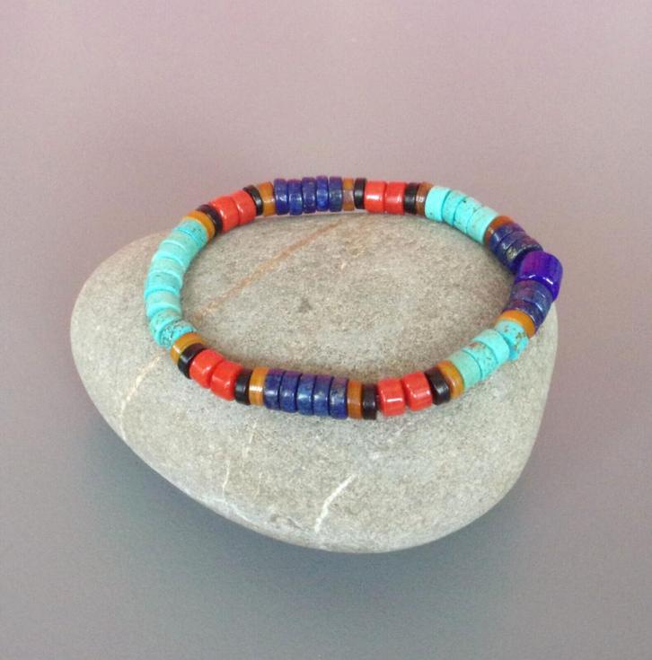 Indiaanse armband voor dames of heren in lapisringen, koraal, Handtassen en Accessoires, Armbanden, Nieuw, Elastiek, Blauw, Met bedels of kralen