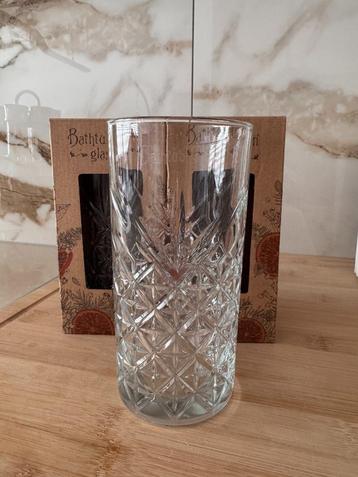 Lang glas - Bathtub Gin beschikbaar voor biedingen