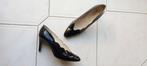 Escarpins élégants peints en noir - 40, Enlèvement ou Envoi, Escarpins, Noir, Comme neuf