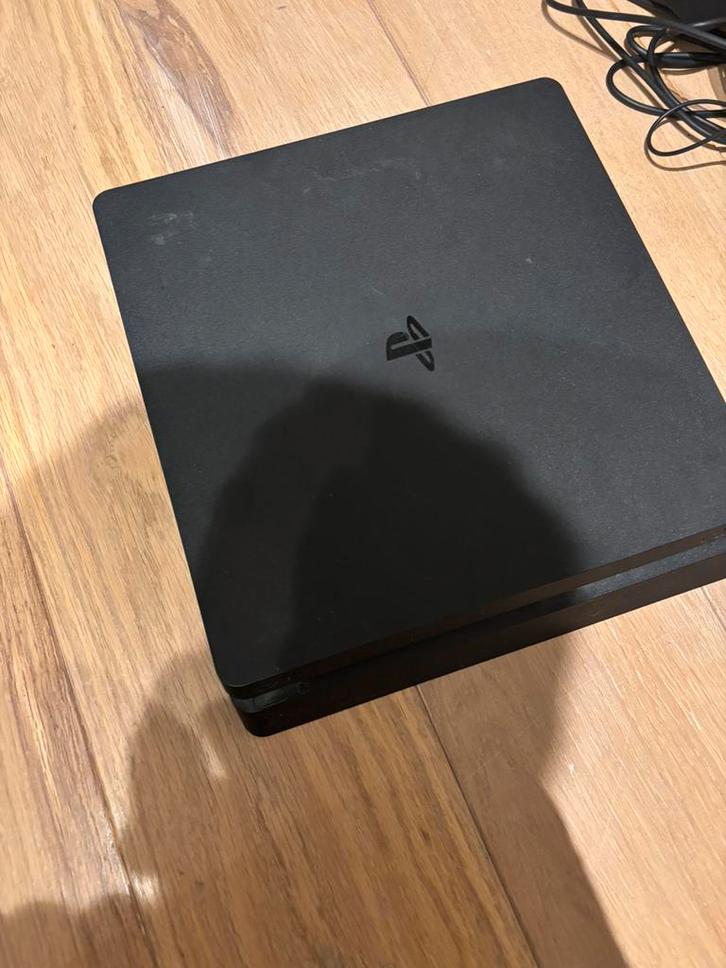 Playstation 4, Games en Spelcomputers, Spelcomputers | Sony PlayStation 4, Zo goed als nieuw, Ophalen