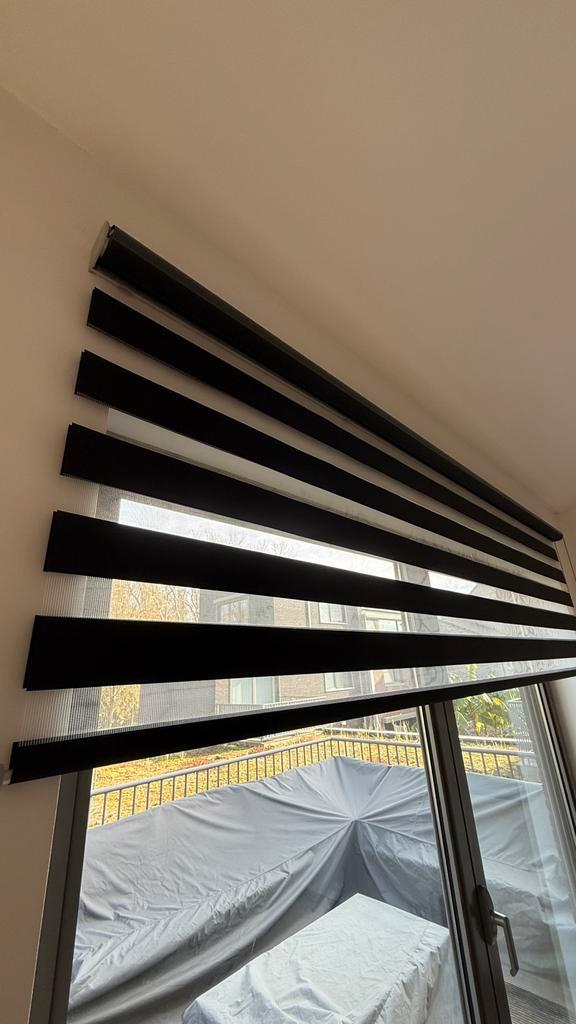 2 stuks - Duo rolgordijn -lichtdoorlatend - Zwart, Huis en Inrichting, Stoffering | Gordijnen en Lamellen, Zo goed als nieuw, Ophalen
