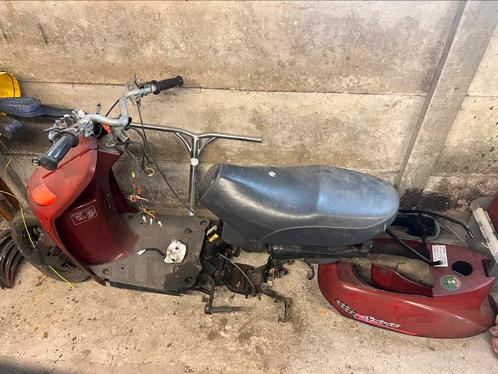 Brommer project, Fietsen en Brommers, Brommeronderdelen | Puch, Gebruikt, Frame, Ophalen