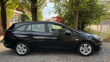 Opel Astra 2021 - nieuw staat - 39000 km beschikbaar voor biedingen
