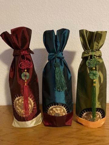 Satijnen geschenkzakjes voor flessen (3 st.) beschikbaar voor biedingen
