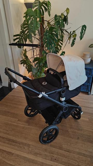 Bugaboox Fox2 met accessoires disponible aux enchères