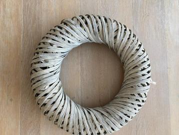 Houten Kerstkrans beschikbaar voor biedingen