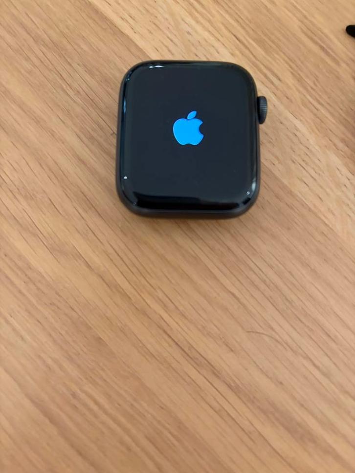 APPLE WATCH SE 2022 44 MM, Handtassen en Accessoires, Smartwatches, Zo goed als nieuw, Ophalen