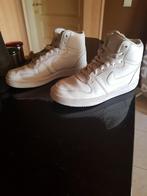Nike half hoge / kleur wit, Kleding | Dames, Schoenen, Ophalen, Zo goed als nieuw
