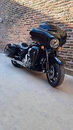 Street glide electra glide 9340 km, Motoren, Particulier