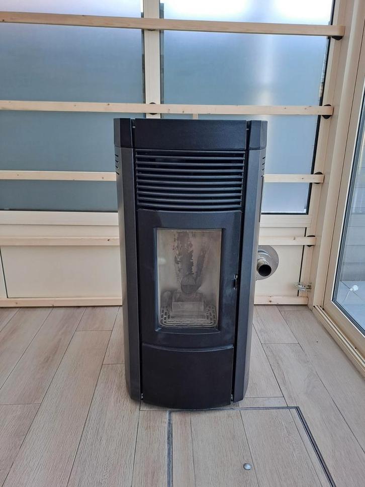Pelletkachel Mcz Musa Airmatic 14kw - Zwart, Huis en Inrichting, Kachels, Zo goed als nieuw, Pelletkachel, Ophalen