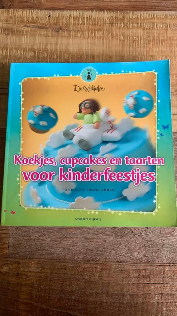 Koekjes, cupcakes en taarten voor kinderfeestjes, Boeken, Kookboeken, Zo goed als nieuw, Ophalen of Verzenden